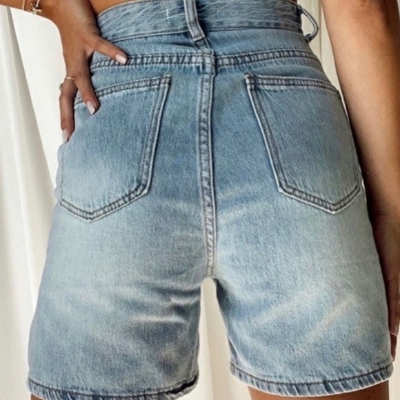 12th Tribe Light Blue Asymmetrical High Waist Vintage Style Denim Shorts Size M - Picture 2 of 6